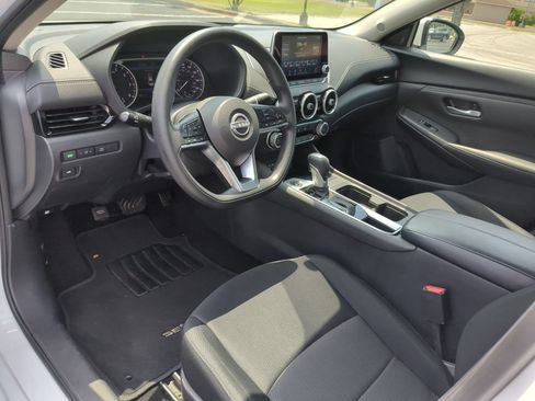 Used 2024 Nissan Sentra SV FWD image 15