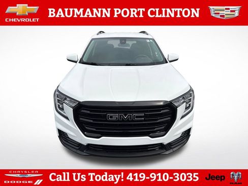 Used 2022 GMC Terrain SLE w/ Driver Convenience Package AWD/4WD image 9