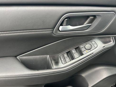 New 2026 Nissan Rogue SV AWD/4WD image 12