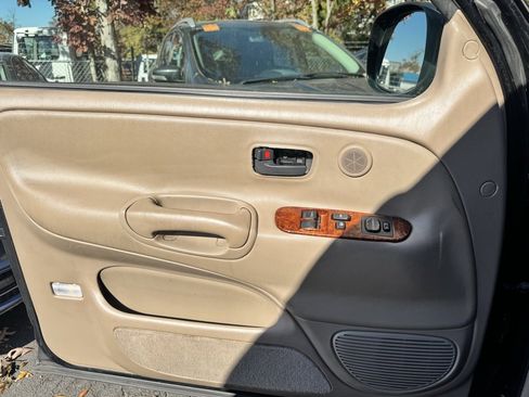 Used 2000 Toyota Tundra Limited image 16