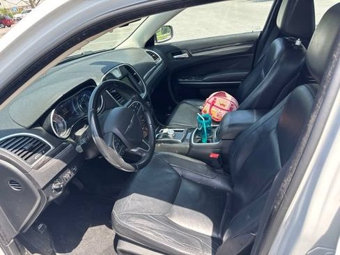 Used 2016 Chrysler 300 Limited AWD/4WD image 17