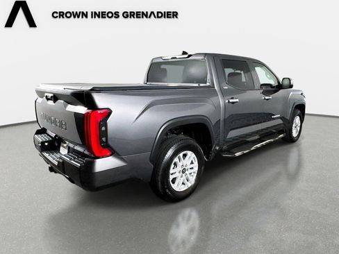 Used 2022 Toyota Tundra SR5 w/ Convenience Package RWD image 6