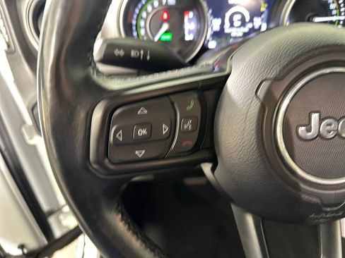 Used 2023 Jeep Wrangler Unlimited w/ Cold Weather Group image 15