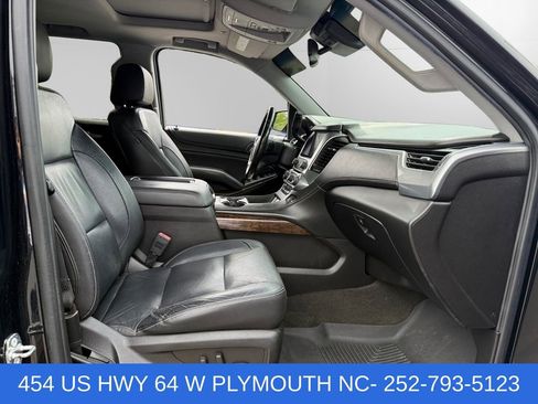 Used 2018 Chevrolet Tahoe LT w/ Luxury Package AWD/4WD image 15