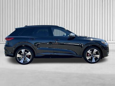New 2026 Audi SQ5 Prestige AWD/4WD image 6