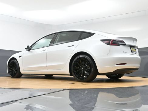 Used 2022 Tesla Model 3 RWD image 56