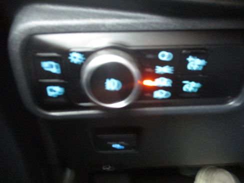 Used 2023 Ford Bronco Wildtrak image 19