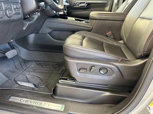 Used 2026 Chevrolet Tahoe RST w/ Comfort Package RWD image 15