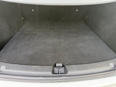 Used 2023 Tesla Model Y Performance AWD/4WD image 19