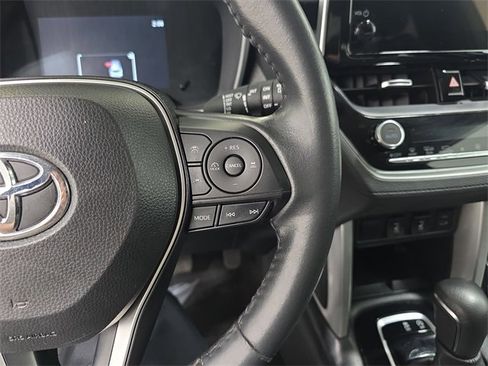 Certified 2024 Toyota Corolla Cross XLE image 15