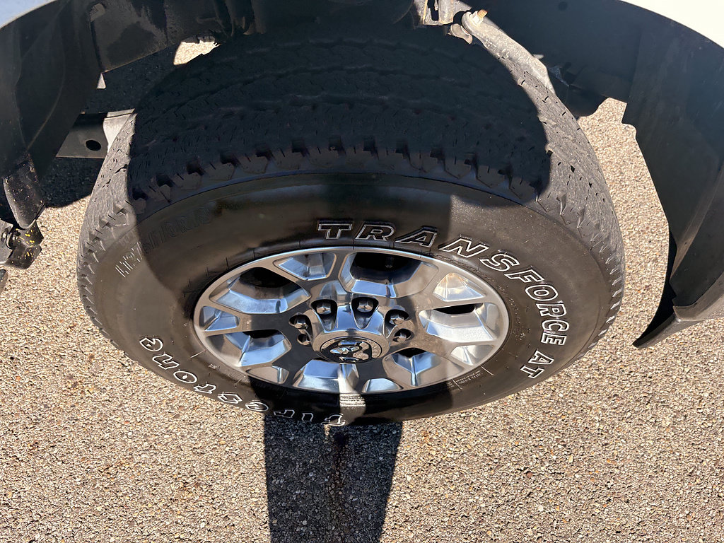 Used 2022 RAM 3500 Laramie AWD/4WD image 12
