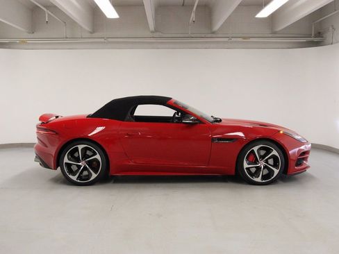 Used 2020 Jaguar F-TYPE R image 6