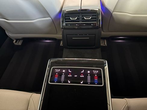 Used 2025 Audi A8 L 3.0T AWD/4WD image 28
