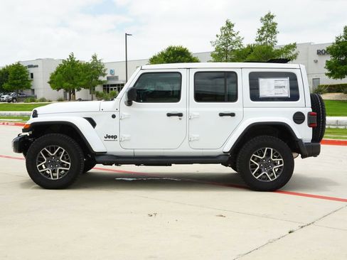 New 2025 Jeep Wrangler Unlimited Sahara AWD/4WD image 2