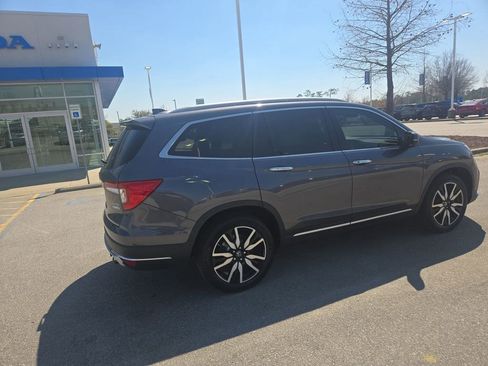 Used 2022 Honda Pilot Touring image 7