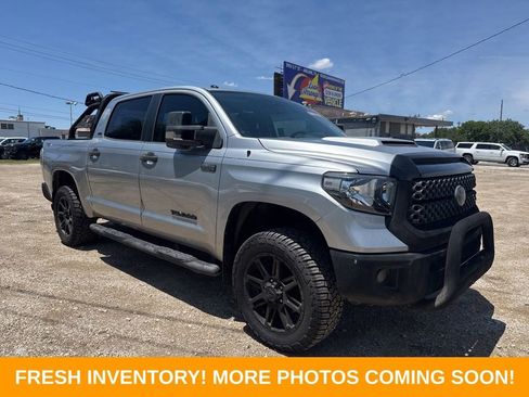 Used 2018 Toyota Tundra SR5 w/ SR5 Upgrade Package RWD image 1