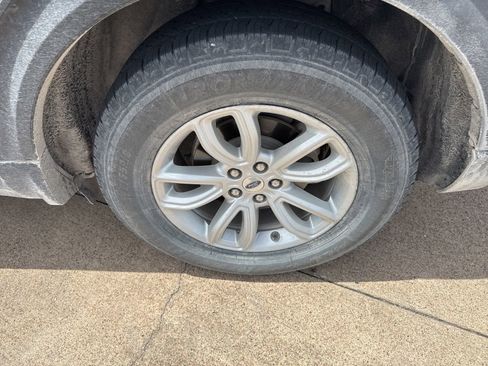 Used 2021 Ford Explorer 2WD image 9