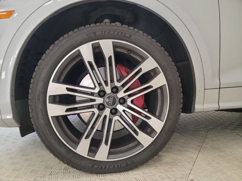 Used 2020 Audi SQ5 Premium Plus w/ Premium Plus Package AWD/4WD image 10