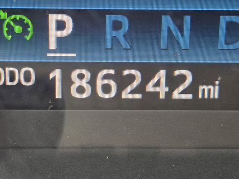 Used 2016 Toyota Tundra SR5 w/ TRD Off Road Package image 18