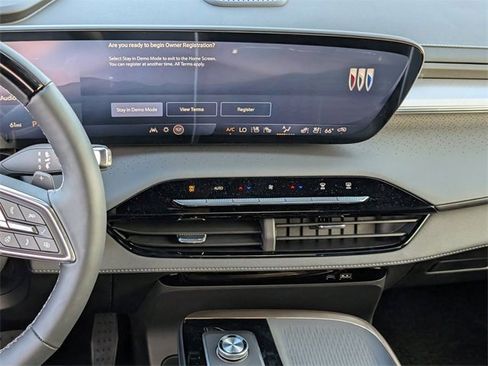 New 2026 Buick Enclave Avenir w/ Super Cruise Package image 11