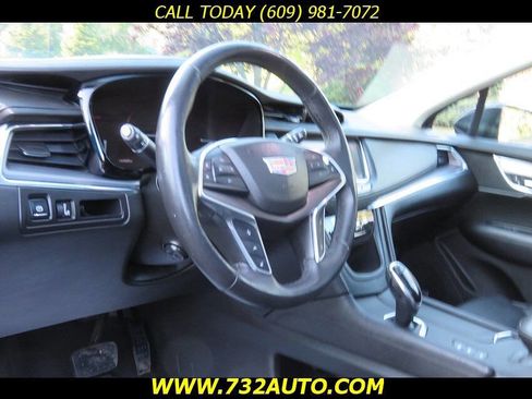 Used 2017 Cadillac XT5 Luxury w/ Driver Awareness Package AWD/4WD image 27