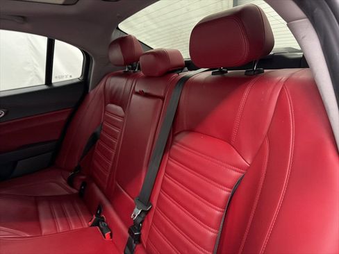 Used 2019 Alfa Romeo Giulia Ti w/ Quick Order Package 22Z Lusso image 20