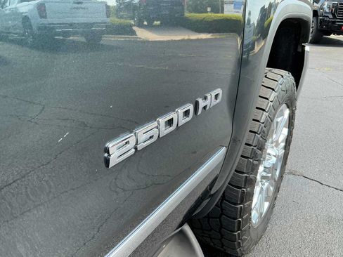 Used 2017 GMC Sierra 2500 SLT AWD/4WD image 7