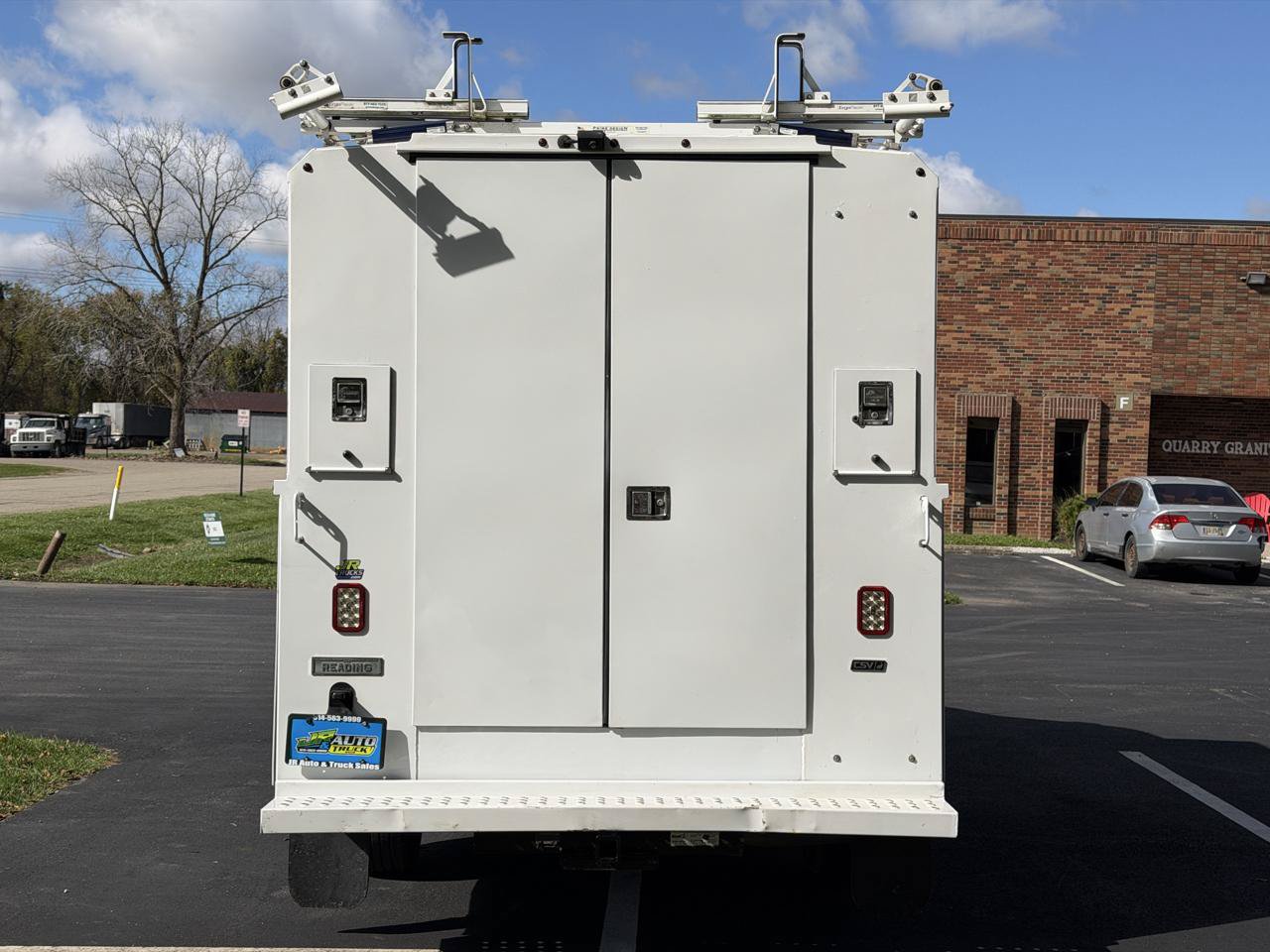 Used 2019 Ford Transit 350 138 RWD image 5