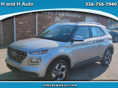 Used 2025 Hyundai Venue SEL
