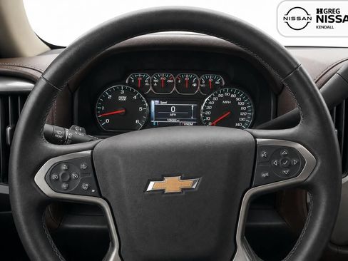 Used 2014 Chevrolet Silverado 1500 High Country w/ High Country Premium Package AWD/4WD image 6