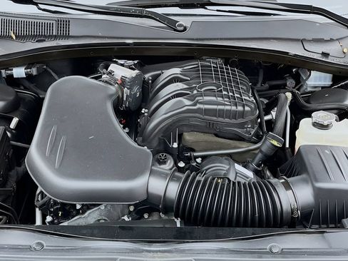 Used 2023 Chrysler 300 Touring w/ Safetytec Plus Group RWD image 29