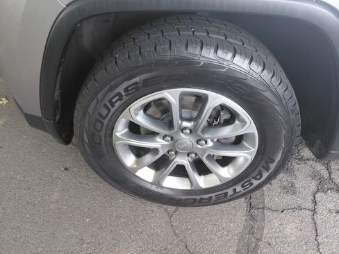 Used 2015 Jeep Grand Cherokee Limited AWD/4WD image 23