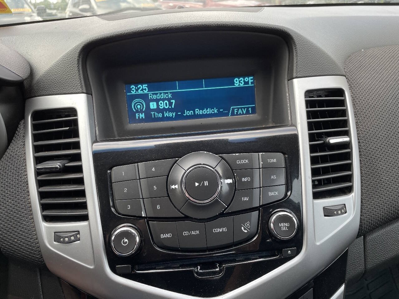 Used 2016 Chevrolet Cruze LT FWD image 14