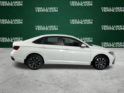 Used 2025 Volkswagen Jetta S image 4