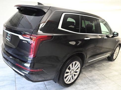 Used 2021 Cadillac XT6 Premium Luxury AWD/4WD image 2
