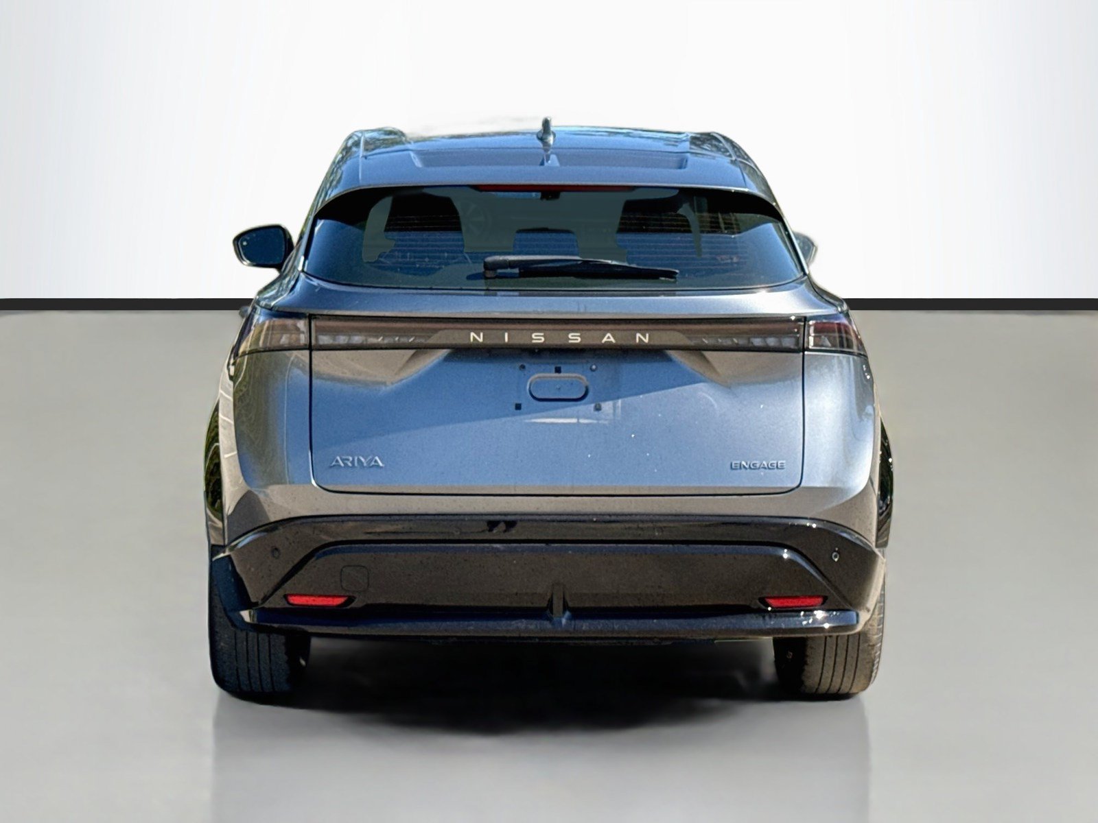 Used 2023 Nissan Ariya FWD image 6