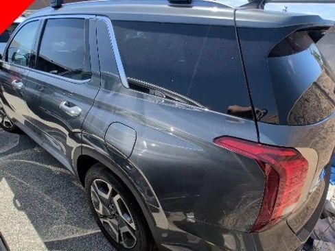 Certified 2024 Hyundai Palisade SEL FWD image 3