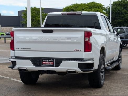 Certified 2021 Chevrolet Silverado 1500 RST image 4