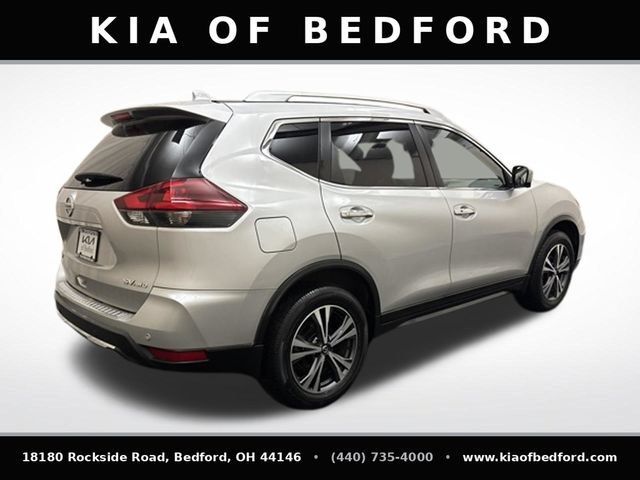 Used 2019 Nissan Rogue SV w/ Premium Package AWD/4WD image 6