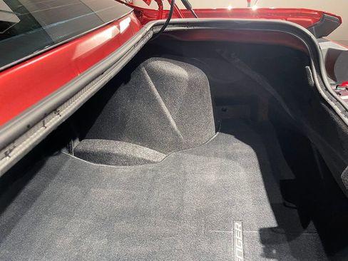 Used 2014 Dodge Challenger SXT image 46