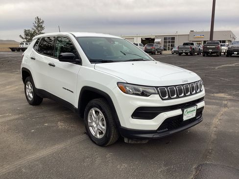 Used 2022 Jeep Compass Sport image 6