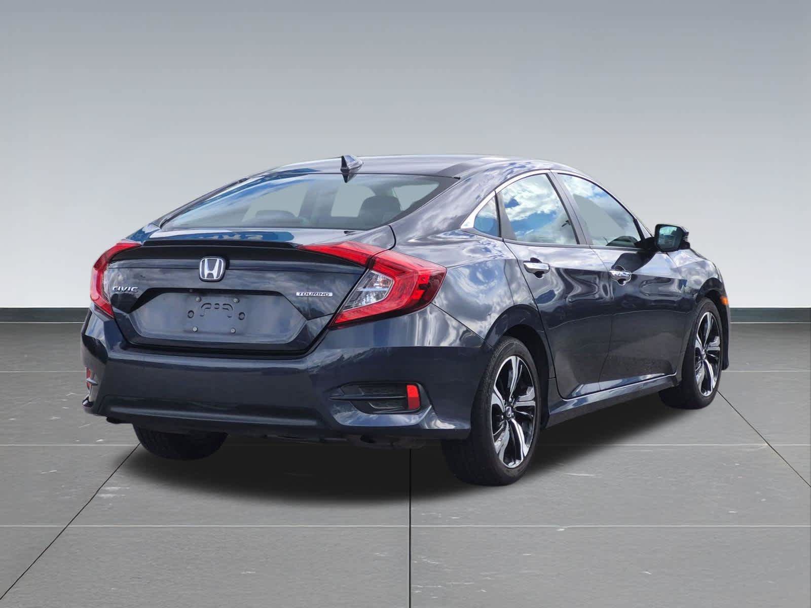 Used 2016 Honda Civic Touring image 6