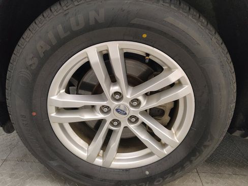 Used 2020 Ford Explorer XLT RWD image 31