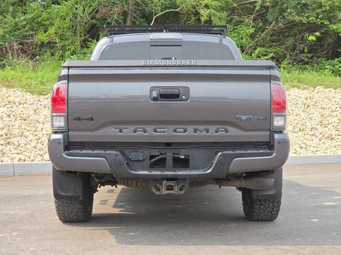Used 2020 Toyota Tacoma TRD Pro AWD/4WD image 28