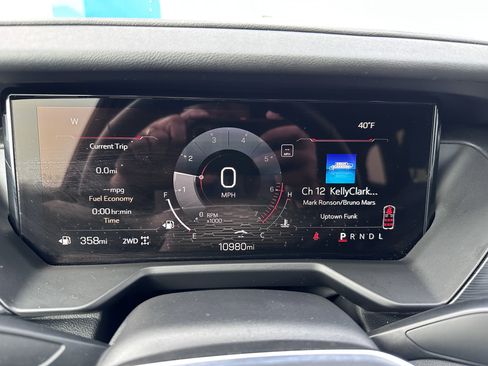 Used 2025 GMC Acadia Elevation image 20