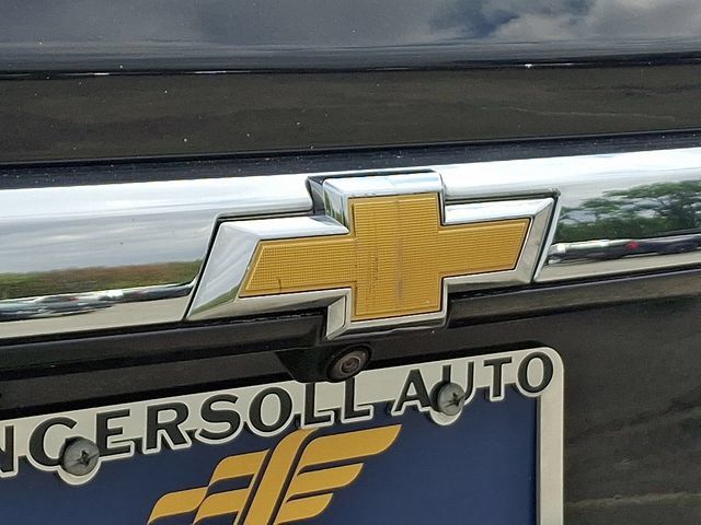 Used 2023 Chevrolet Traverse LT AWD/4WD image 33