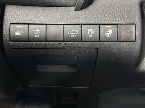 Used 2022 Toyota Camry XLE w/ Cold Weather Package FWD image 21