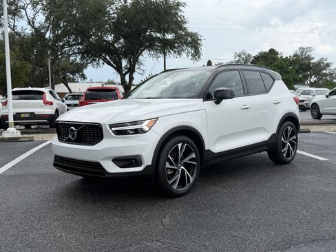 Used 2020 Volvo XC40 T5 R-Design w/ Protection Package Premier AWD/4WD image 7