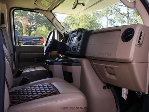 Used 2017 Ford E-450 and Econoline 450 Super Duty w/ Motorhome Prep Package RWD image 27