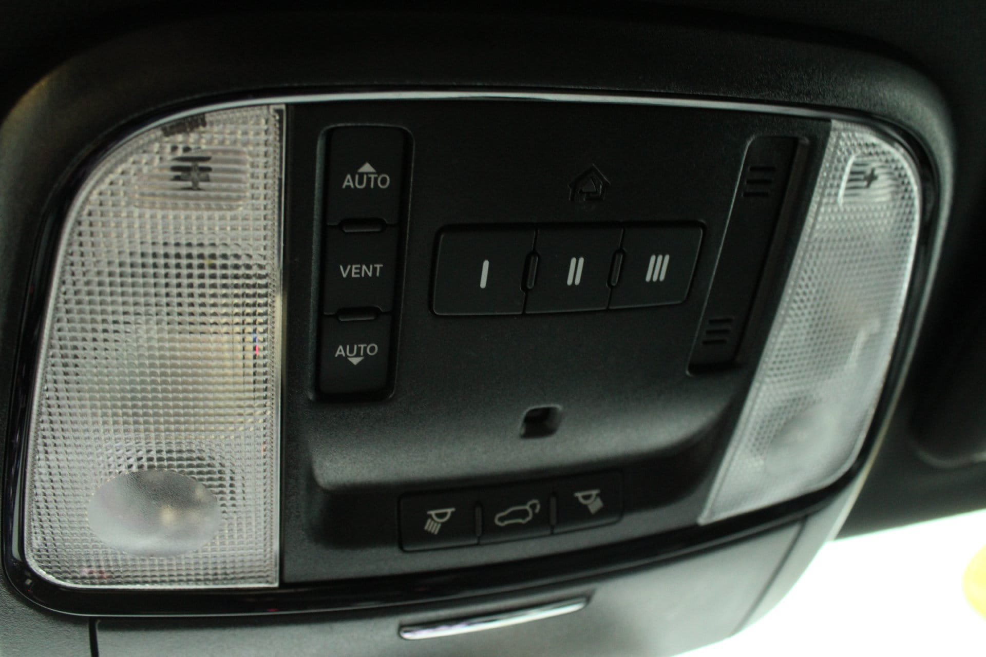 Used 2021 Dodge Durango R/T w/ Blacktop Package AWD/4WD image 51